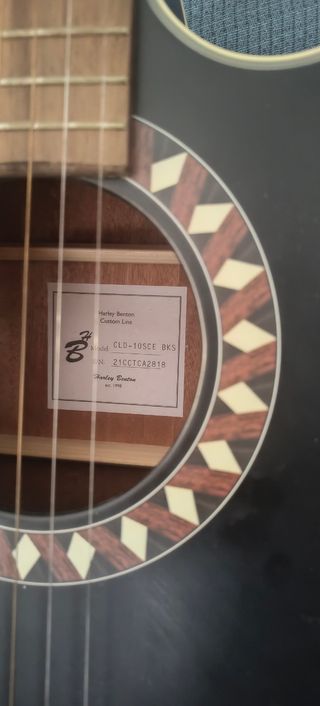 Guitarra electroacústica Harley Benton CLD-10SCE 