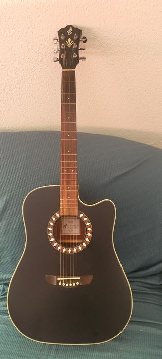 Guitarra electroacústica Harley Benton CLD-10SCE 