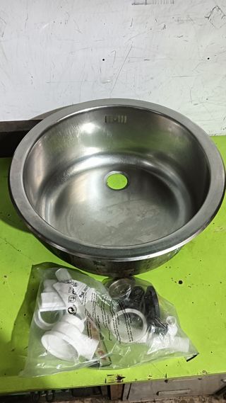 Fregadero  redondo 45cm con válvula nueva a estren