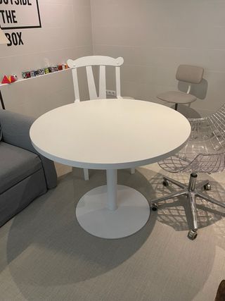 Mesa redonda blanca - Comedor