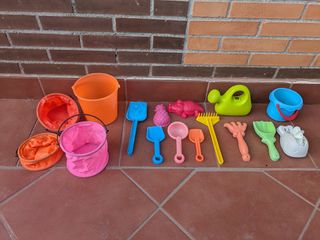 Juguetes playa niños - cubos, palas