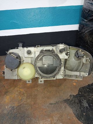 Faros delanteros Mercedes-Benz W202