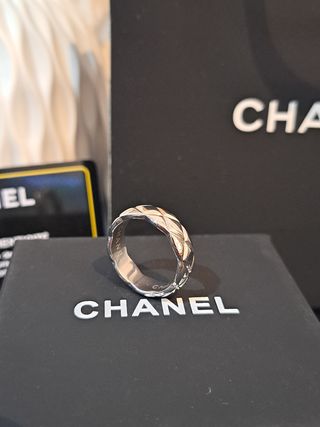 Anillo plateado estilo Chanel Coco Crush 