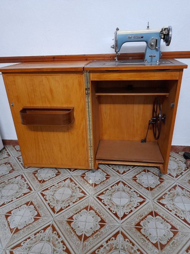 Máquina coser Tifmann Antigua