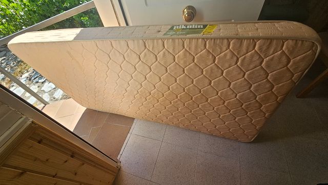 Colchón Pikolin + somier. 90x 2 mts
