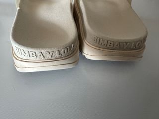 Chanclas Bimba y Lola beige