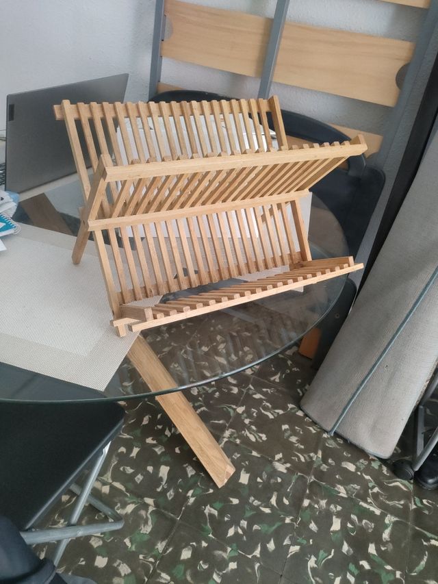 Escurreplatos plegable de madera