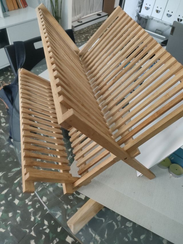 Escurreplatos plegable de madera