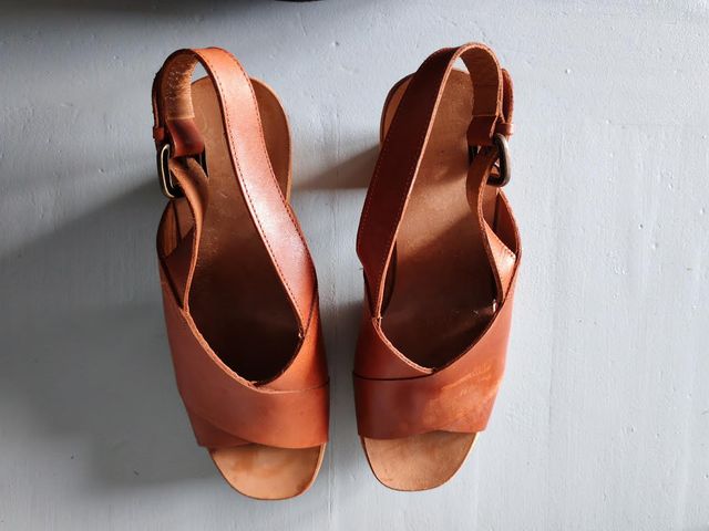 Sandalias tacón mujer marrón