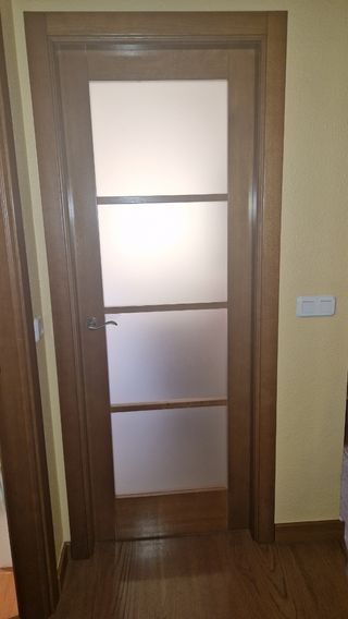 Puertas madera cerezo: 8 unidades+1 doble + marcos