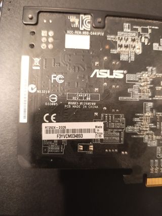 Tarjeta gráfica Asus R7 250X - usada