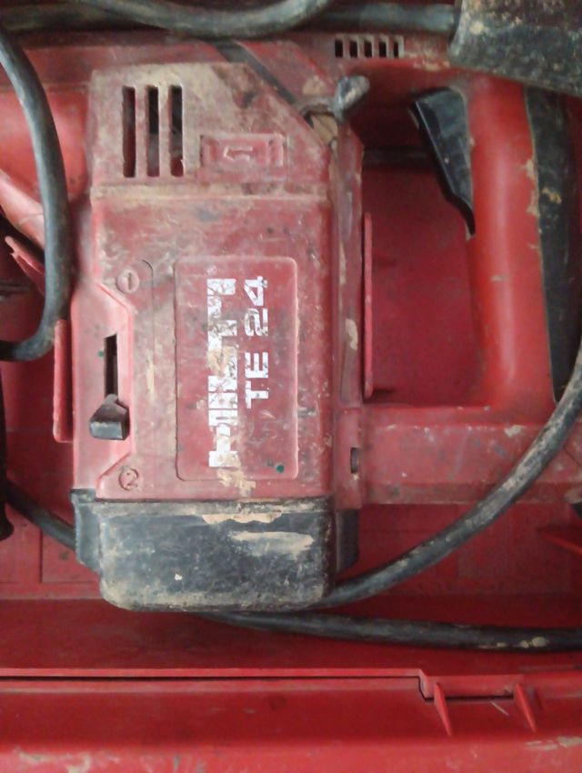 Taladro percutor Hilti TE 24
