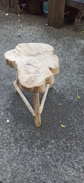  Mesa rústica



 de madera