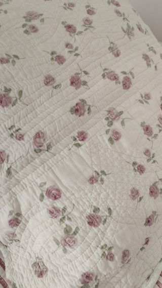 Edredón rayas y flores reversible