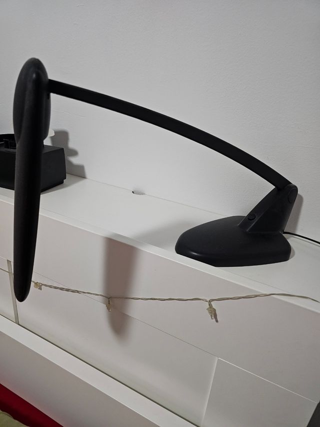 2 Flexos negro mate regulable altura + 2 bombillas