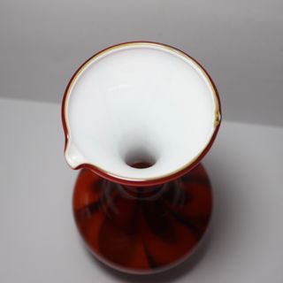Vaso in vetro opalino anni '70 colore rosso e nero