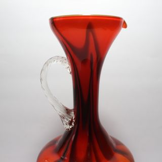 Vaso in vetro opalino anni '70 colore rosso e nero
