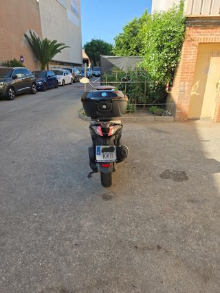 Piaggio Beverly 300 - Scooter