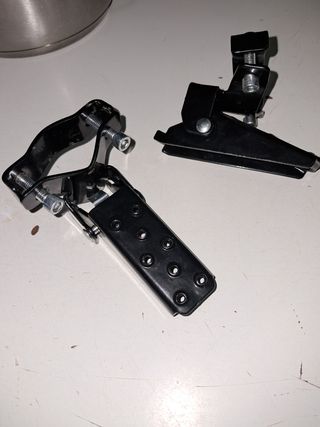 Estriberas pasajero moto enduro