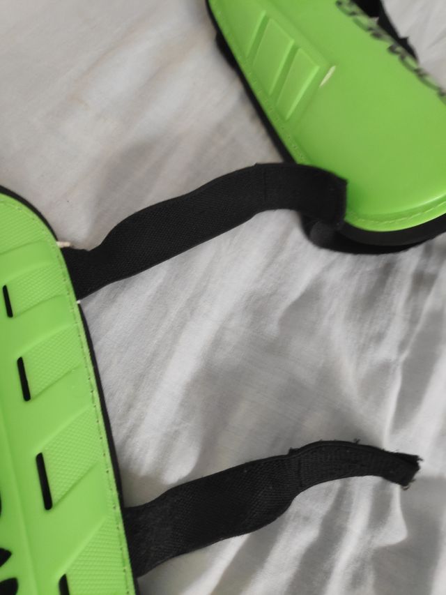 Espinilleras Boomerang Unisex