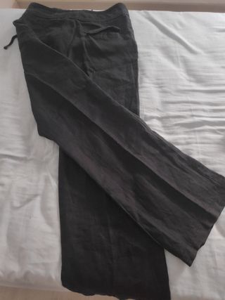 Pantalones Sfera negros acampanados