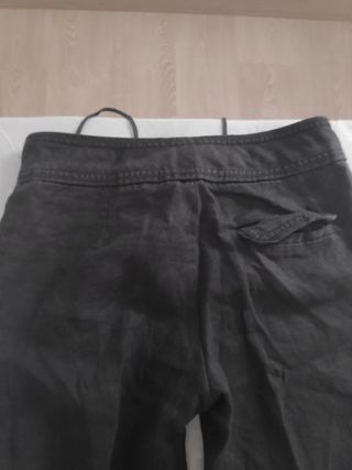 Pantalones Sfera negros acampanados