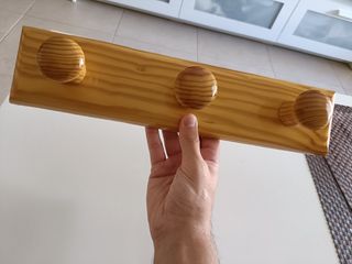 Perchero de madera - 3 ganchos