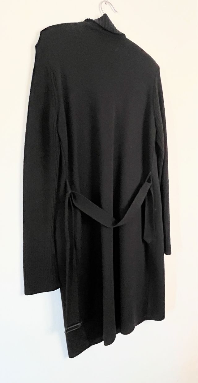 Elegante chaquetón negro Alain Manoukian T. M