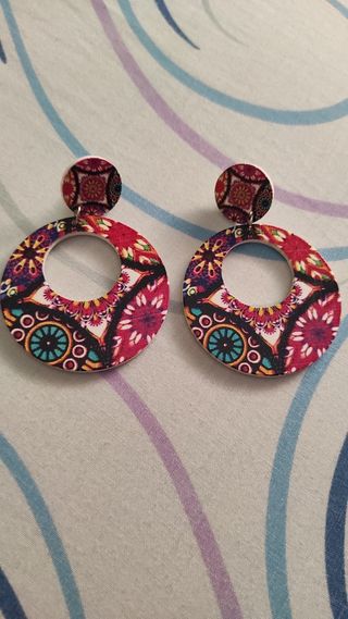 Pendientes redondos multicolor