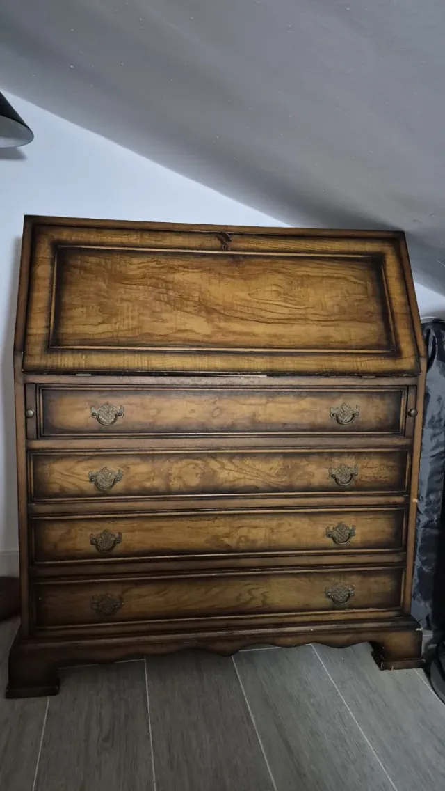 Escritorio buró antiguo de madera