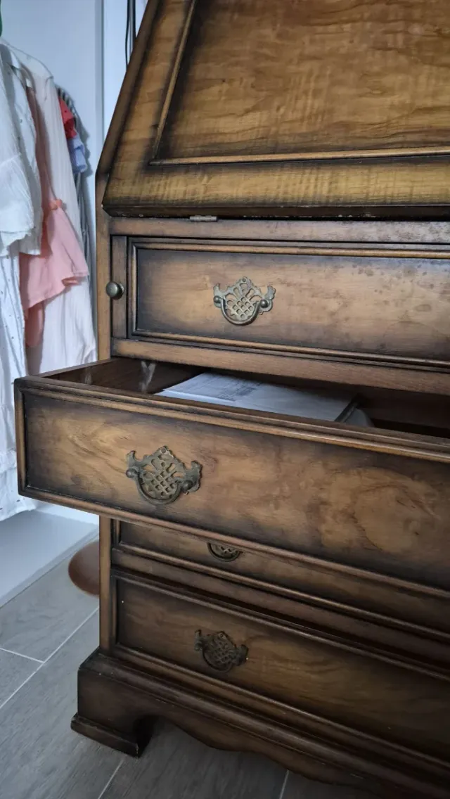 Escritorio buró antiguo de madera