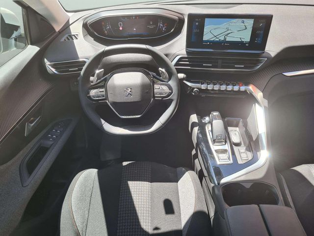 Peugeot 3008 1.2i 130cv. EAT8 automático 