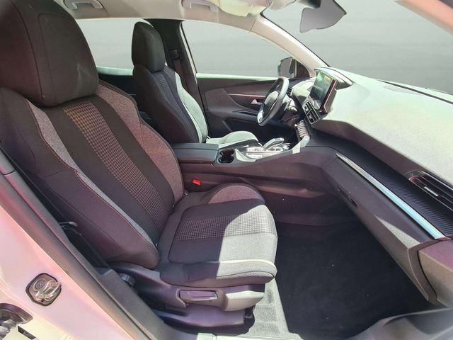 Peugeot 3008 1.2i 130cv. EAT8 automático 
