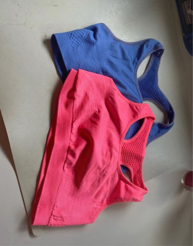 2 Tops deportivos - Azul y Rosa