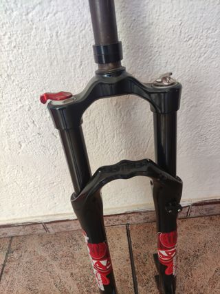 Horquilla MTB Marzocchi