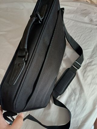 Maletín Targus portátil