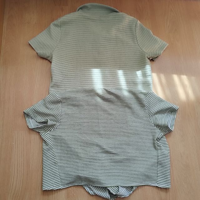 Conjunto de Tops Curtos, 2 Verdes, 2 Pretos, 1 Branco