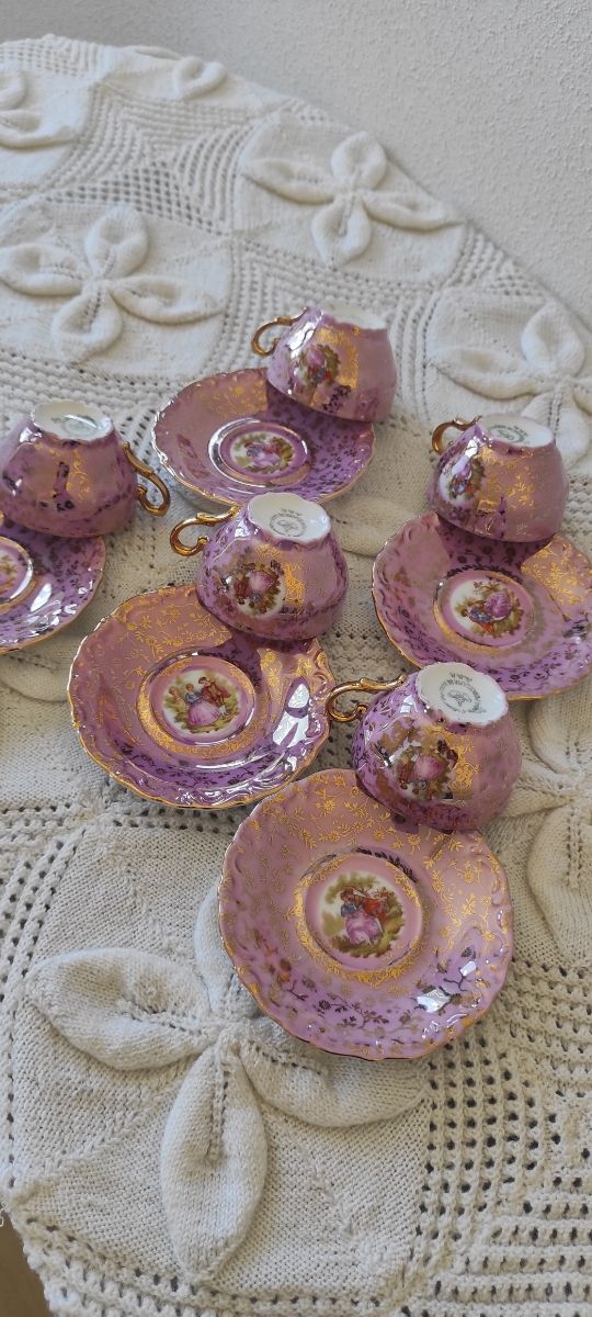 Set da caffè in porcellana viola-oro