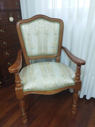 Silla madera maciza estilo clásico