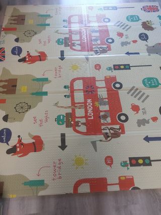 Alfombra juegos infantil