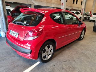 Peugeot 207 2012
