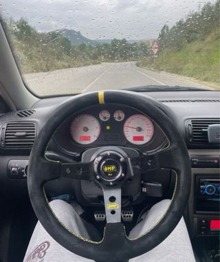 Volante OMP + Piña Corta Seat Leon MK1