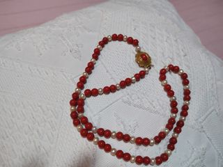 Collar coral perlas-broche oro
