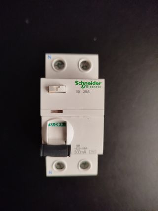 Interruptor Diferencial Schneider 25A - 300mA.
