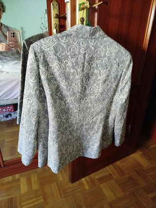 Chaqueta fiesta beige y gris