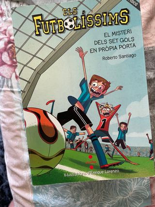 Els futbolissims: En catala 
De el 2 al 15
