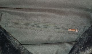 Bolso pelo negro-Cadena pedreria