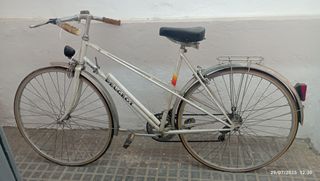 Bicicleta Peugeot clásica