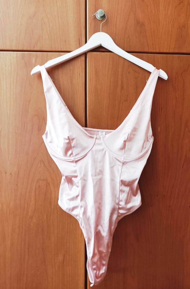 Body satin rosa