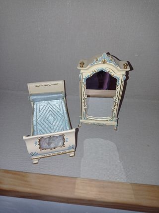 Cama y armario miniatura